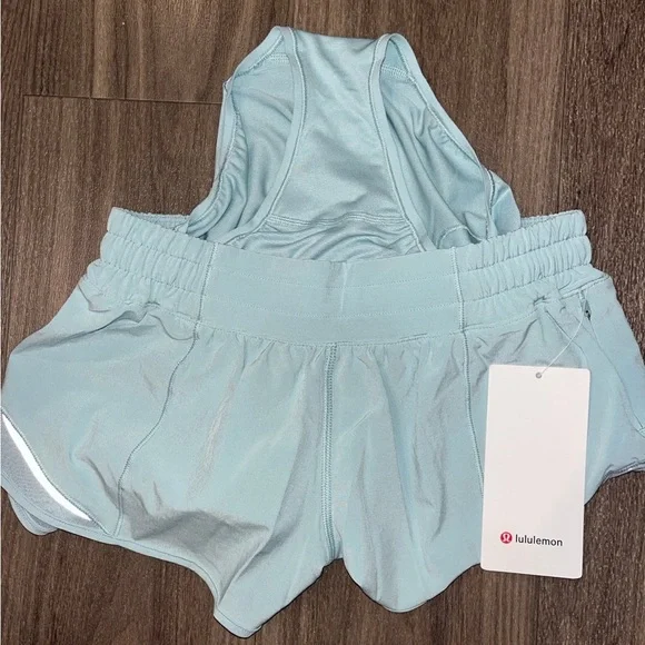 Lululemon Hotty Hot 2.5” Shorts